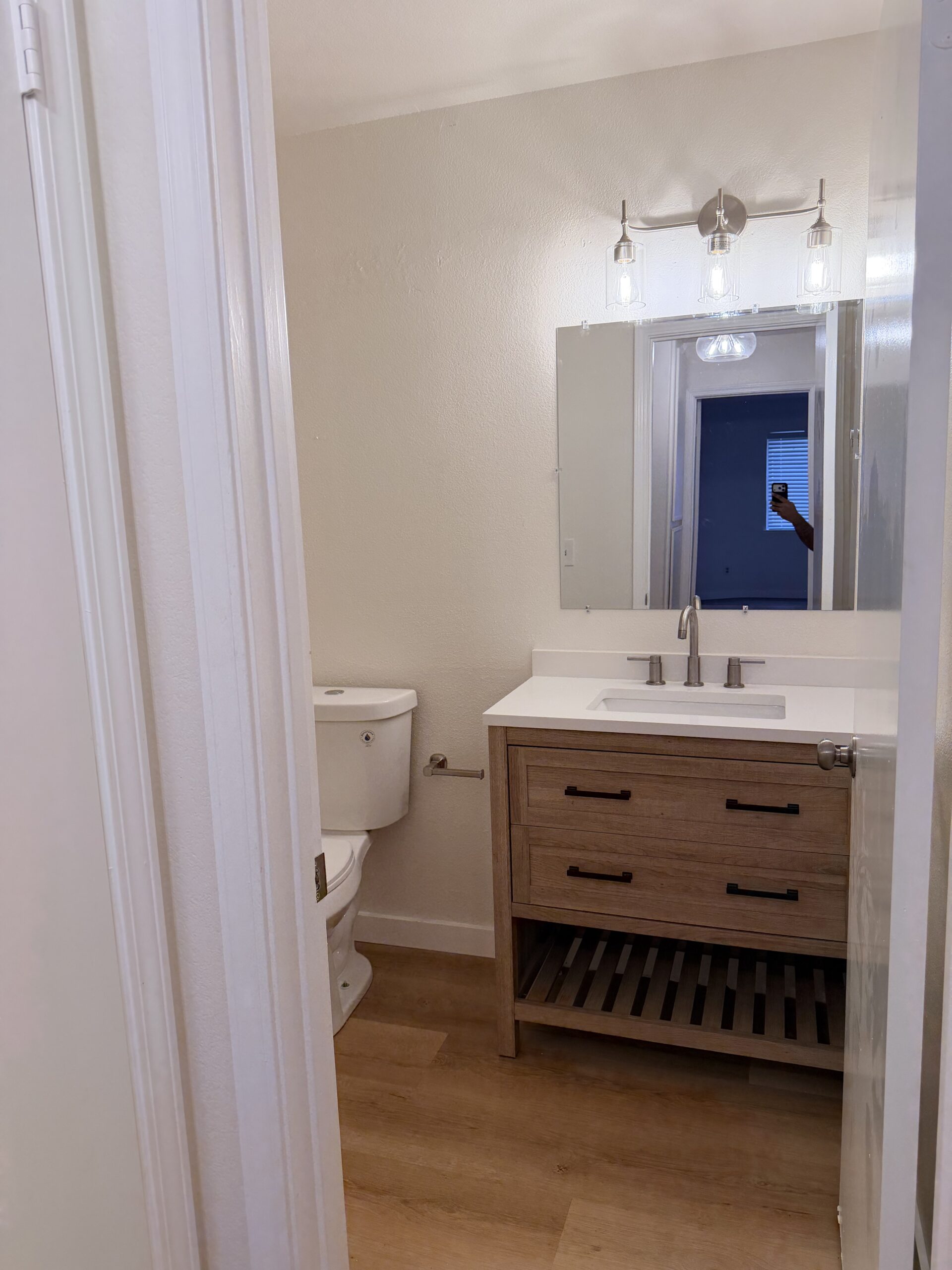 2 bedroom 2 bath 2 cars Rental